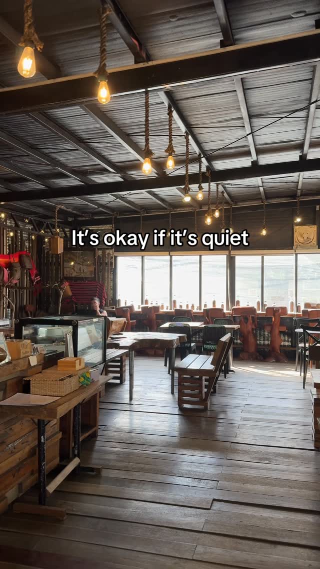 Cozy atmosphere at Il-lengan Cafe Baguio City